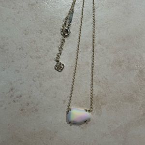 Kendra Scott white opal stone with 18 in gold chain. Beautiful.